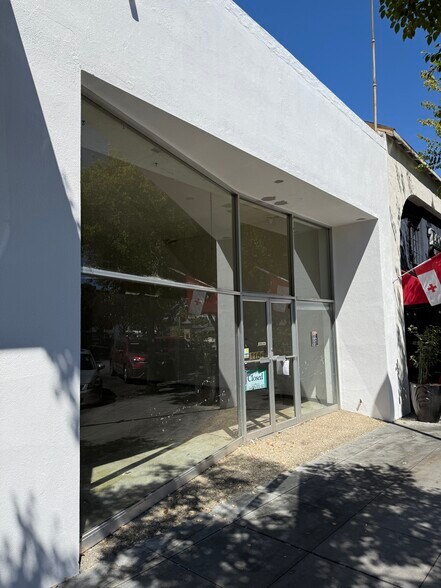 1156 San Carlos Ave, San Carlos, CA à louer - Photo de l’immeuble – Image 2 sur 10
