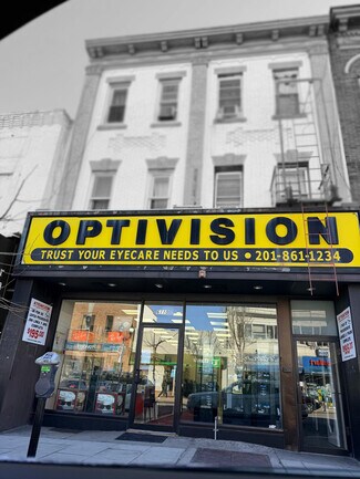 Plus de détails pour 6110 Bergenline Ave, West New York, NJ - Local commercial à louer