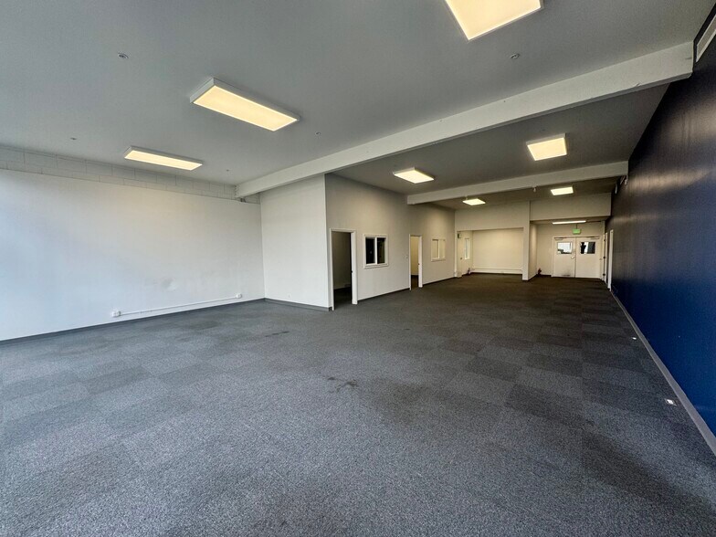 138 W Harris Ave, South San Francisco, CA à louer - Photo de l’immeuble – Image 2 sur 9