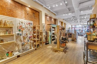 76-82 Main St, Northampton, MA à louer Photo intérieure– Image 2 sur 3