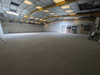 Plus de détails pour Local d'activités à louer