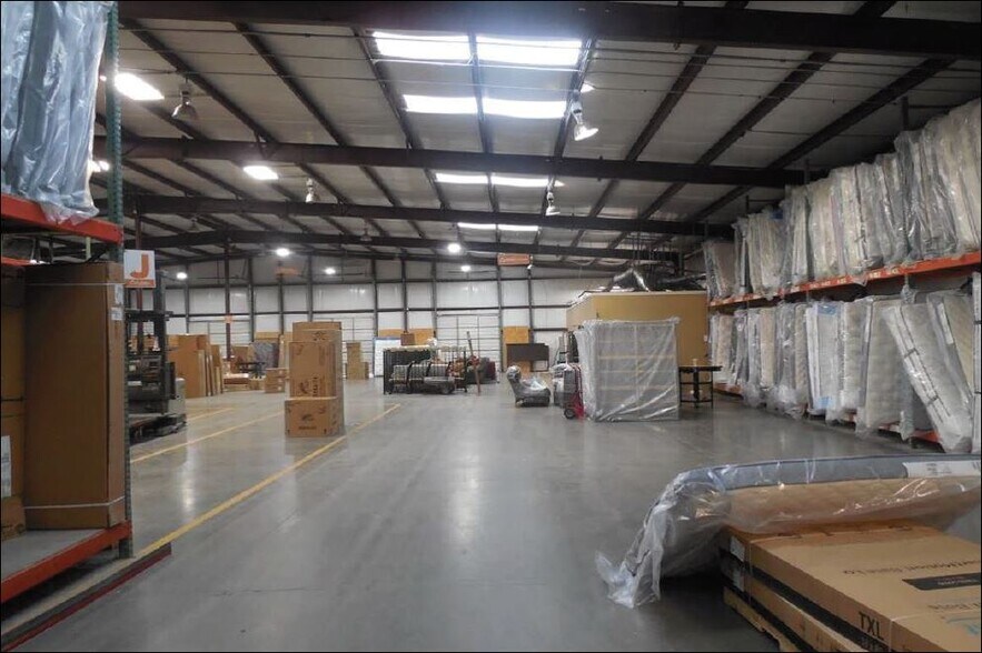 12251 State Highway 30, College Station, TX à louer - Photo de l’immeuble – Image 2 sur 3