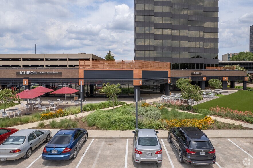 12152-12198 Greenspoint Dr, Houston, TX à louer - Photo de l’immeuble – Image 2 sur 9