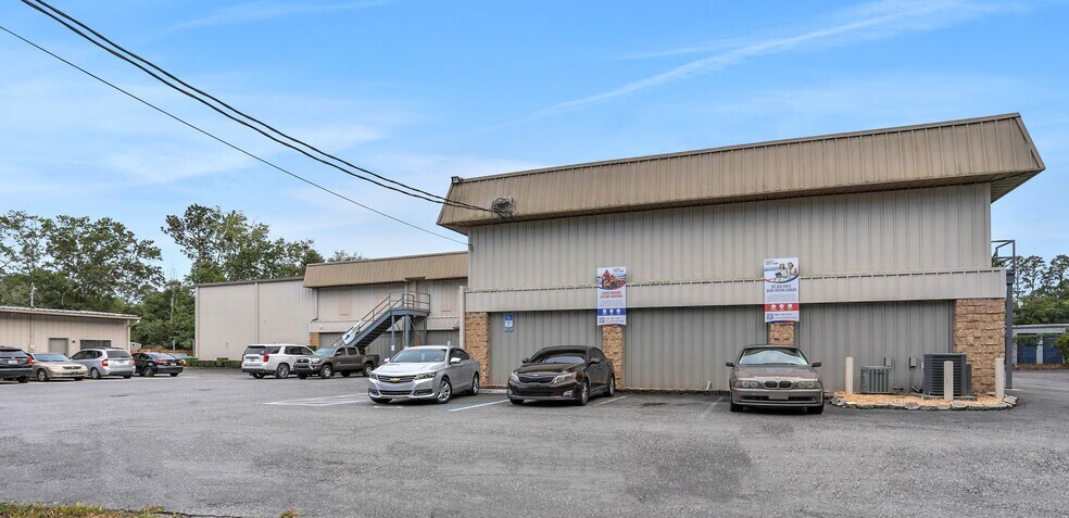 3787 Old Middleburg Rd, Jacksonville, FL à vendre - Photo de l’immeuble – Image 1 sur 57