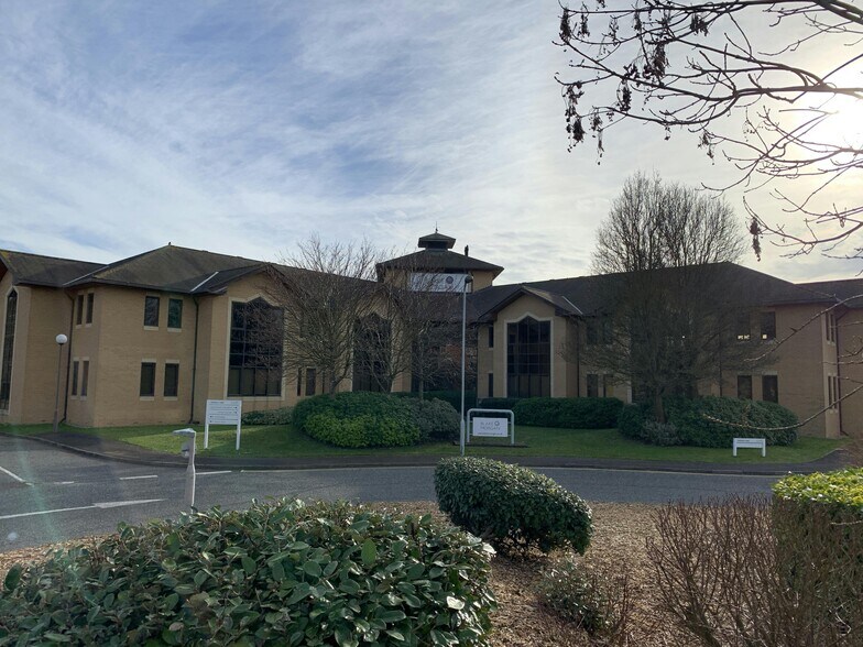 Compass Rd, Portsmouth à louer - Photo de l’immeuble – Image 3 sur 19