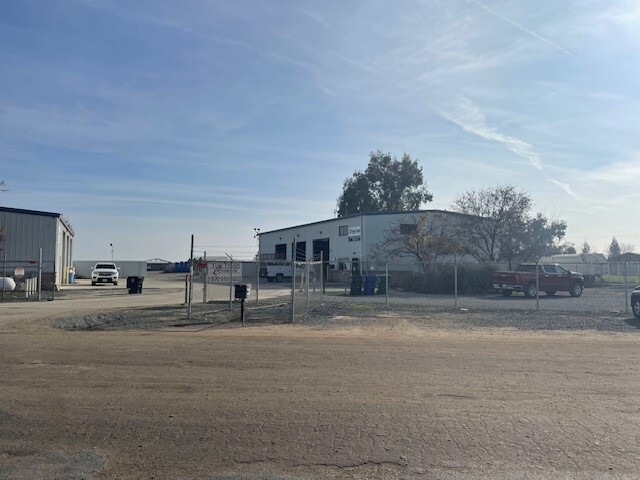 11850 Highway 99, Pixley, CA à vendre - Photo de l’immeuble – Image 2 sur 8