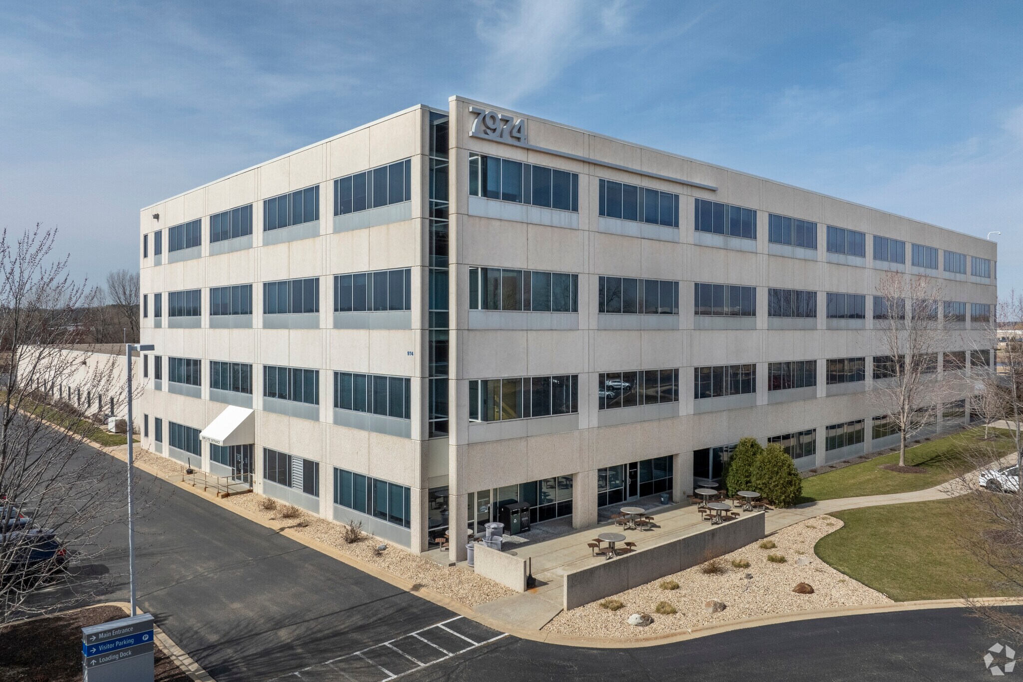 7974 UW Health Ct, Middleton, WI à vendre Photo principale– Image 1 sur 10