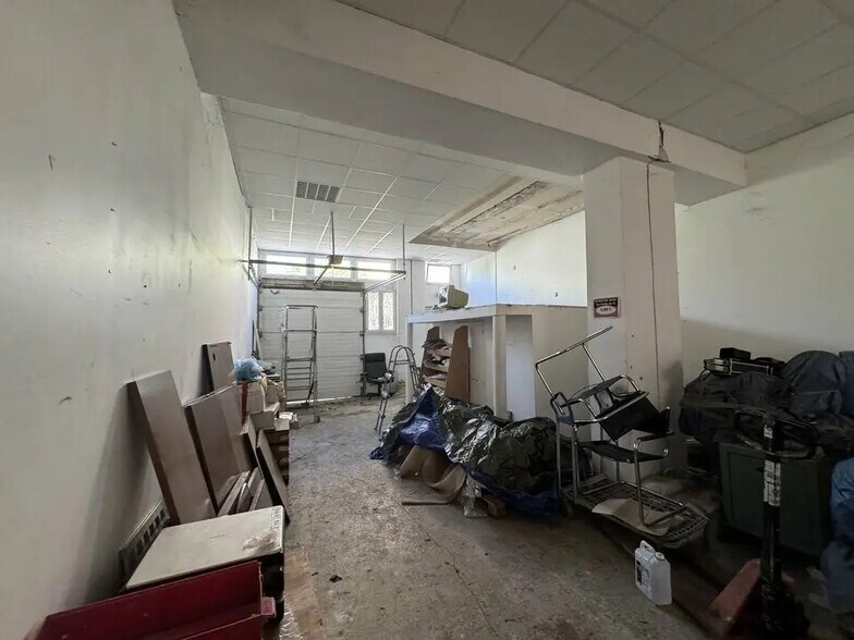 Local d'activités dans Mareuil-lès-Meaux à vendre - Photo de l’immeuble – Image 1 sur 12