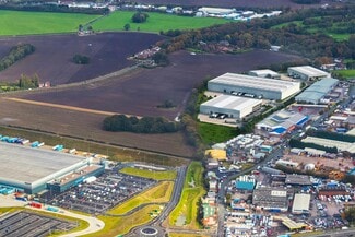Plus de détails pour Millfield Ln, Haydock - Industriel/Logistique à louer