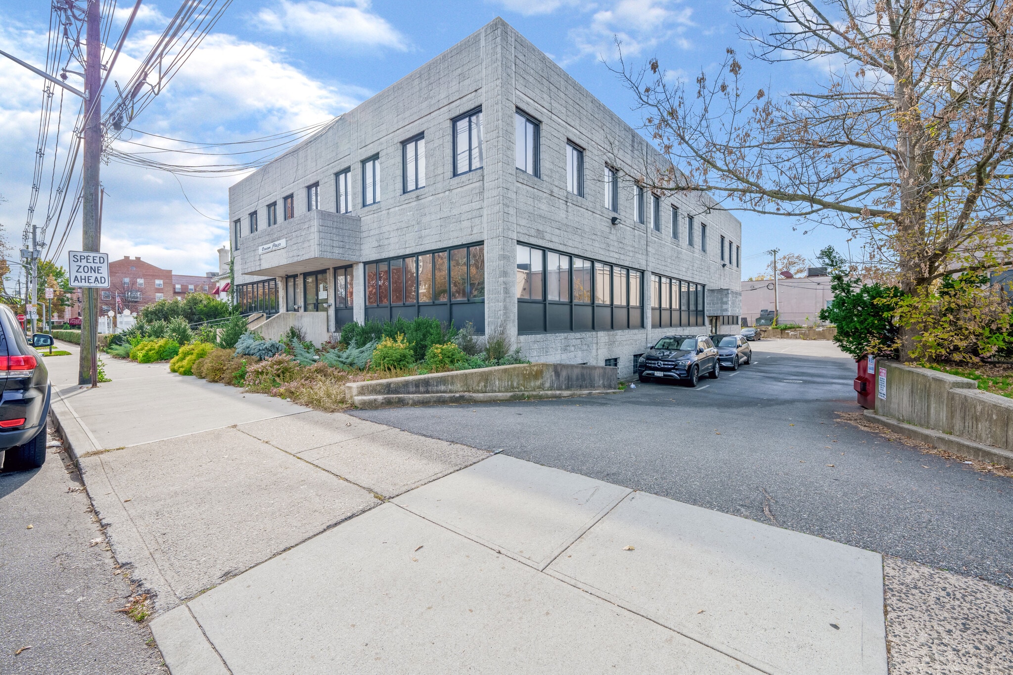 30 S Ocean Ave, Freeport, NY à louer Photo principale– Image 1 sur 15