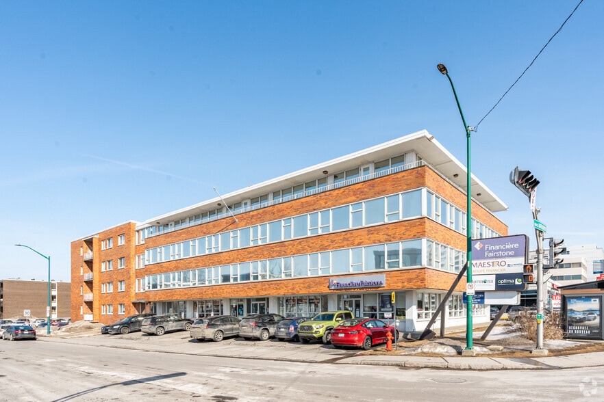 909-919 Rue Monseigneur-Grandin, Québec, QC à louer - Photo principale – Image 1 sur 3