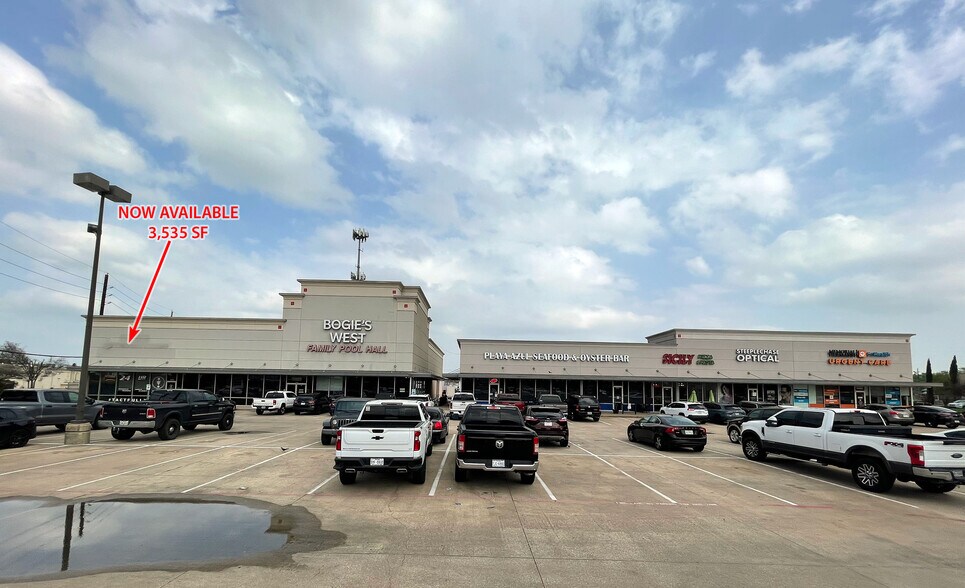 9606-9638 Jones Rd, Houston, TX à louer - Photo de l’immeuble – Image 1 sur 8