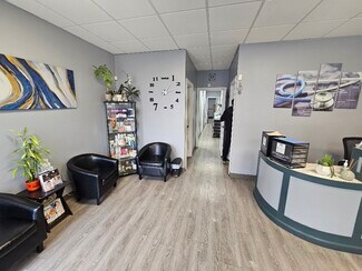 Plus de détails pour 158 Jericho Tpke, Mineola, NY - Local commercial à louer