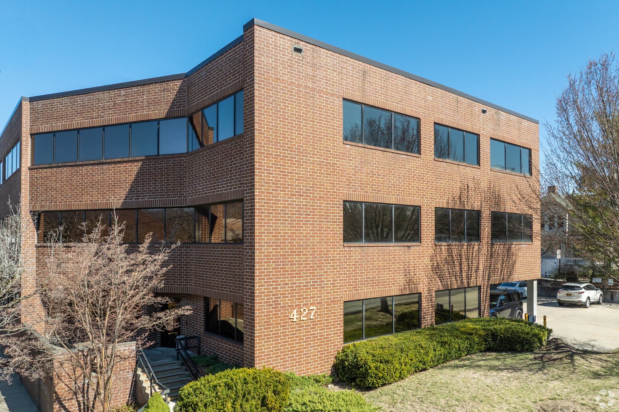 427 Bedford Rd, Pleasantville, NY à louer Photo principale– Image 1 sur 10