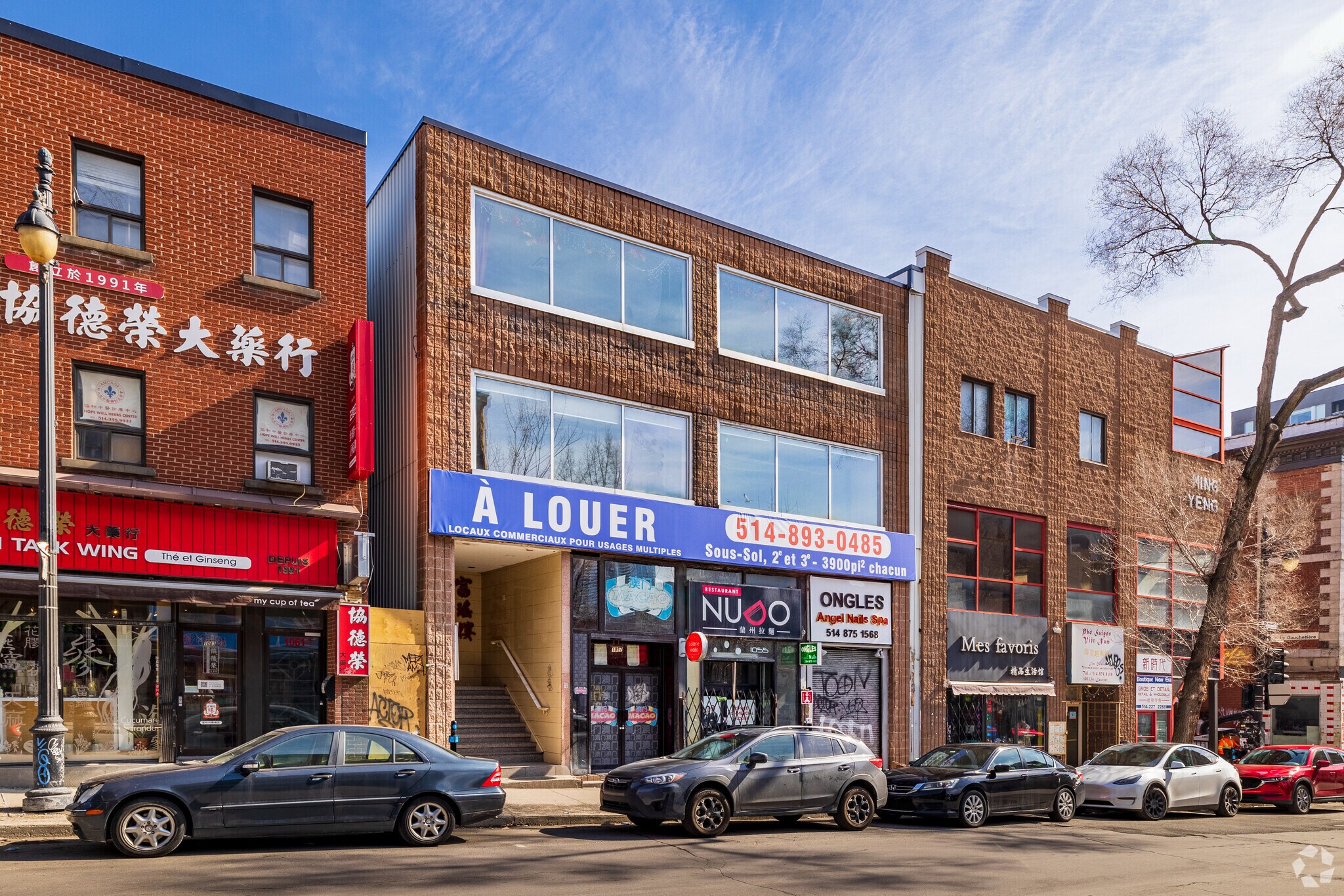 1055 Boul Saint-Laurent, Montréal, QC à louer Photo de l’immeuble– Image 1 sur 7