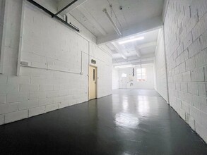 131 Aurelia Rd, Croydon à louer Photo intérieure– Image 1 sur 3