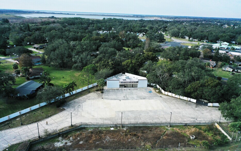 3290 N Narcoossee Rd, Saint Cloud, FL à vendre - Photo de l’immeuble – Image 3 sur 9
