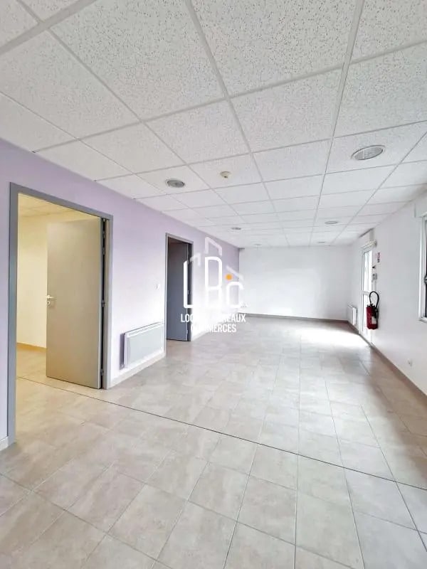 Plus de détails pour Bureau à louer