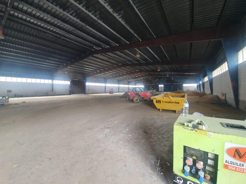 Industriel/Logistique dans Dos Hermanas, Sevilla à vendre - Photo intérieure – Image 2 sur 9