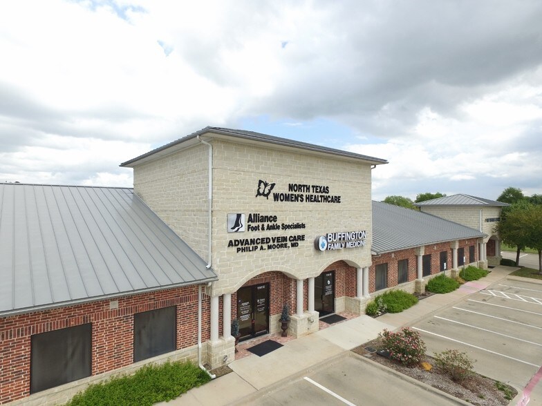 1141 Keller Pky, Keller, TX à louer - Photo principale – Image 1 sur 78