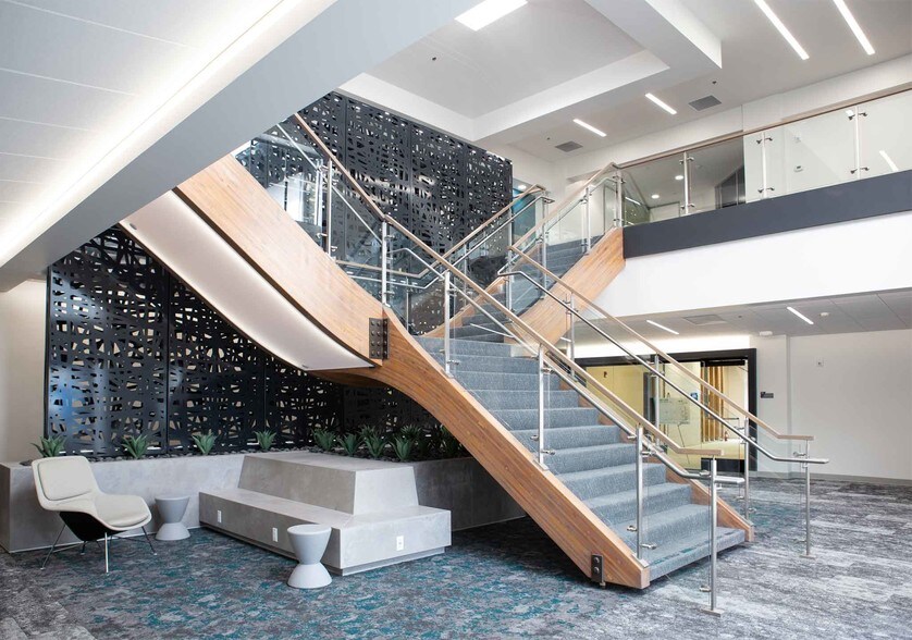 100 Howe Ave, Sacramento, CA à louer - Photo intérieure – Image 2 sur 12