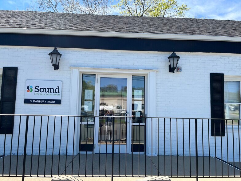 3 Danbury Rd, Wilton, CT à louer - Photo de l’immeuble – Image 2 sur 5