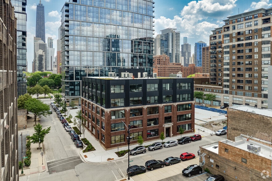 871 N Franklin St, Chicago, IL à louer - Aérien – Image 3 sur 19