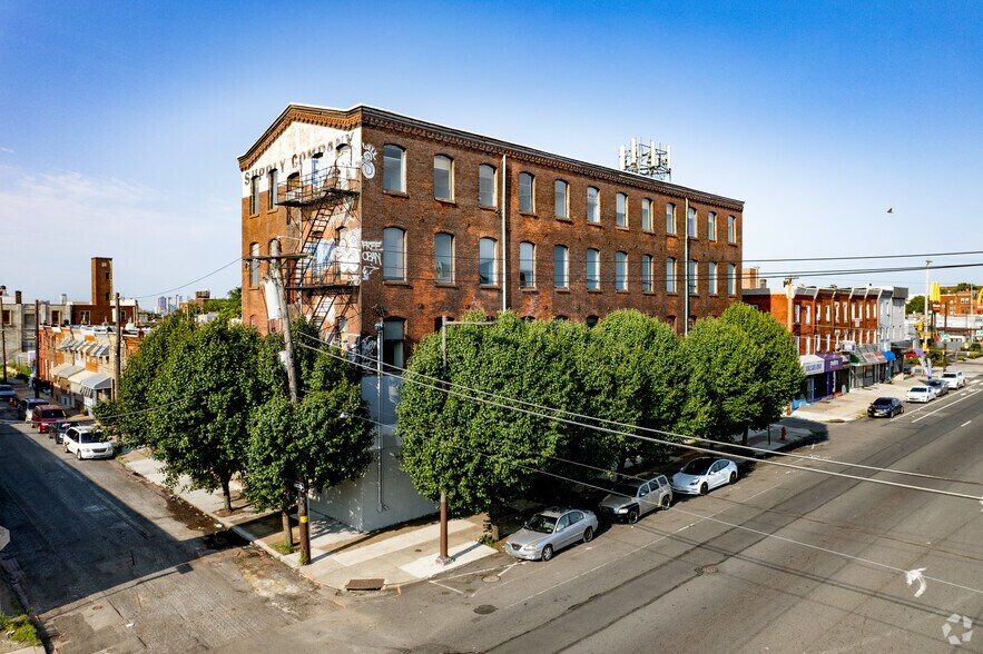 166 W Lehigh Ave, Philadelphia, PA à vendre - Photo principale – Image 1 sur 7