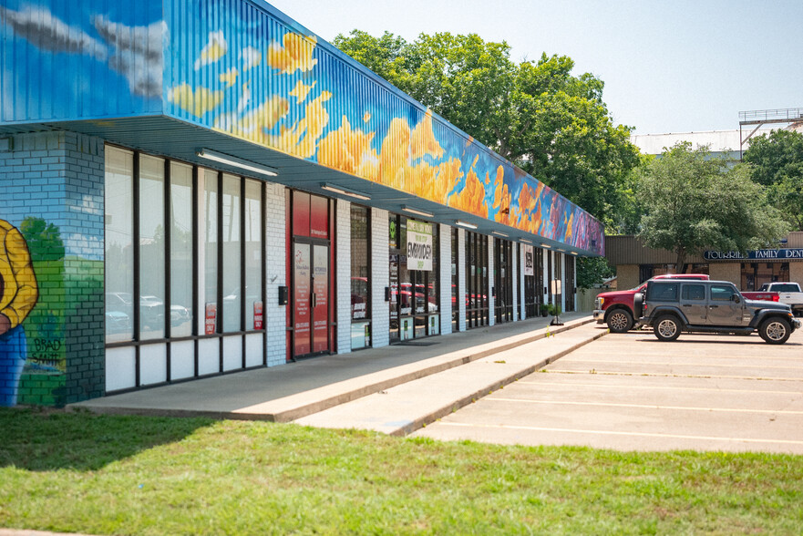 2611 Washington St, Waller, TX à louer - Photo de l’immeuble – Image 3 sur 13
