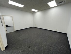 910 Sherwood Dr, Lake Bluff, IL à louer Photo intérieure– Image 2 sur 7