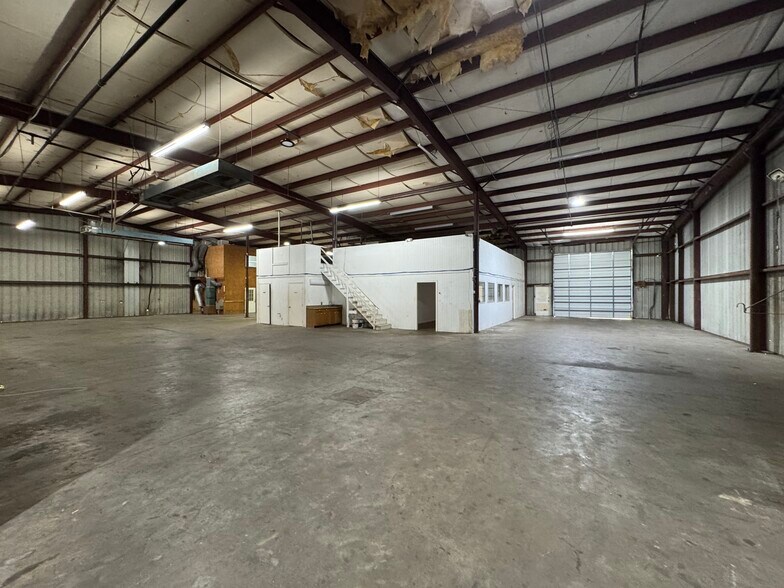 8508 Rannie Rd, Houston, TX à louer - Photo de l’immeuble – Image 3 sur 7