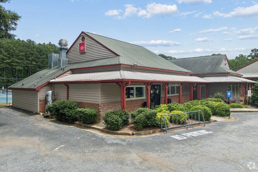 3001 Country Walk Dr, Powder Springs, GA à vendre - Photo principale – Image 1 sur 17