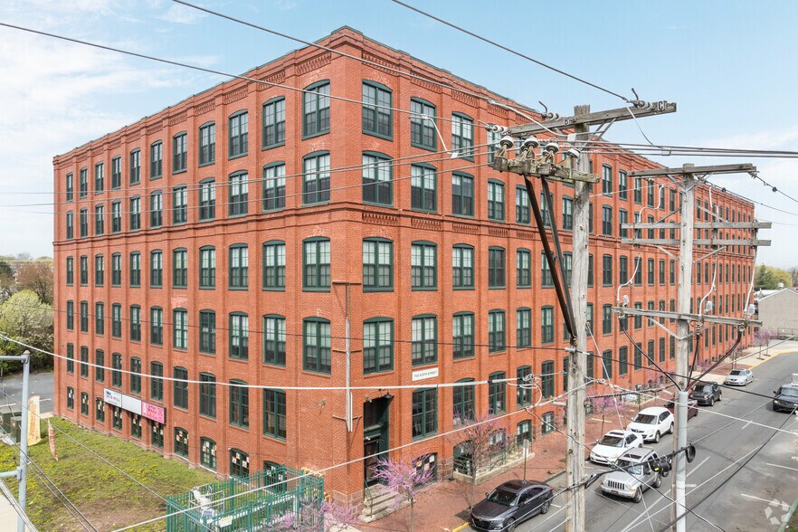 702 N 8th St, Reading, PA à vendre - Photo principale – Image 1 sur 4