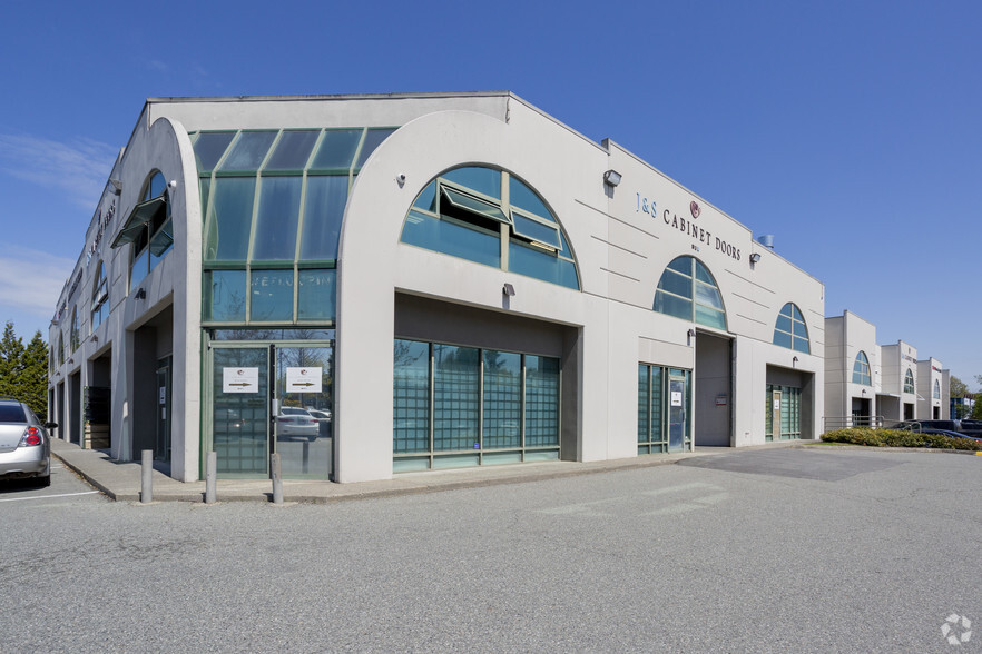 12975 84 Ave, Surrey, BC à louer - Photo de l’immeuble – Image 2 sur 2