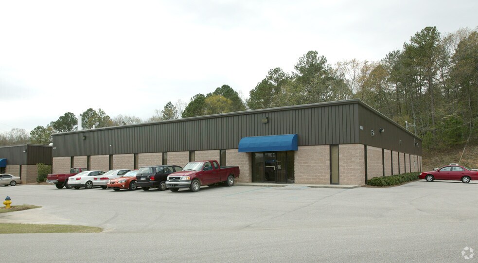 2148 Pelham Pky, Pelham, AL à louer - Photo de l’immeuble – Image 2 sur 9