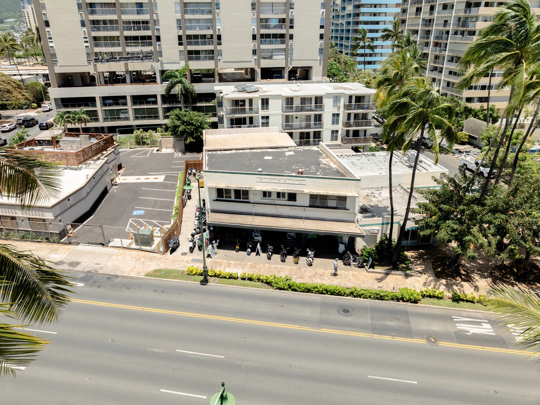 1980-1984 Kalakaua Ave, Honolulu, HI à vendre Photo principale– Image 1 sur 16