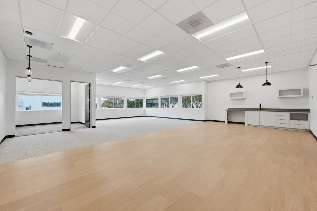 5677 Oberlin Dr, San Diego, CA 92121 - Lot 202-203 - - Photo intérieure - Image 1 of 1