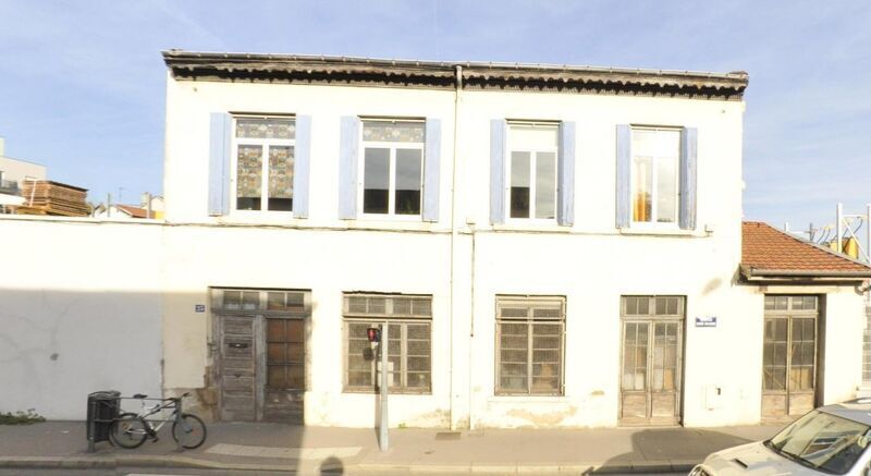 Local commercial dans Lyon à louer - Photo de l’immeuble – Image 1 sur 1