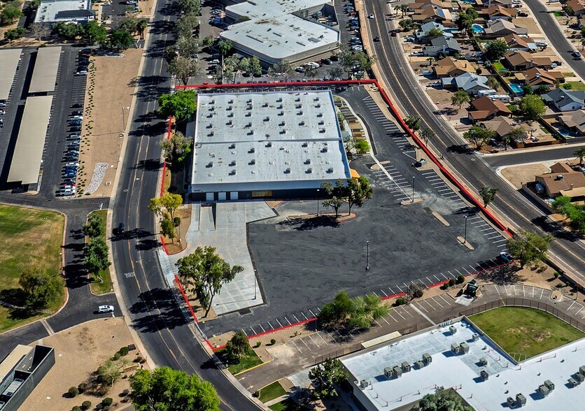 16402 N 28th Ave, Phoenix, AZ à vendre - Photo de l’immeuble – Image 2 sur 7