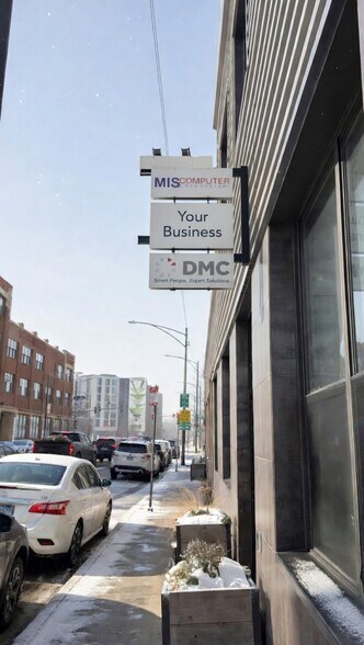 2214 N Elston Ave, Chicago, IL à louer - Photo de l’immeuble – Image 3 sur 24