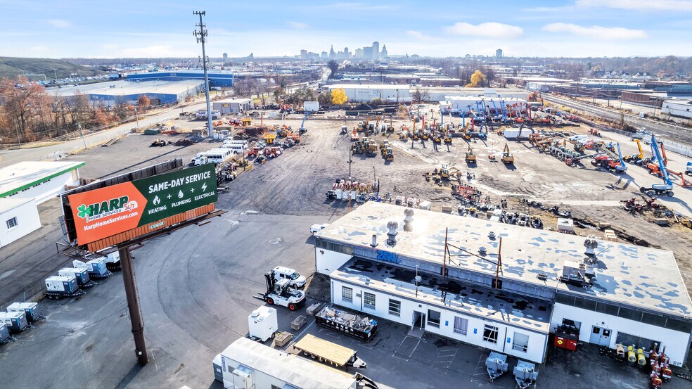 321 W Service Rd, Hartford, CT à vendre - Photo de l’immeuble – Image 2 sur 9