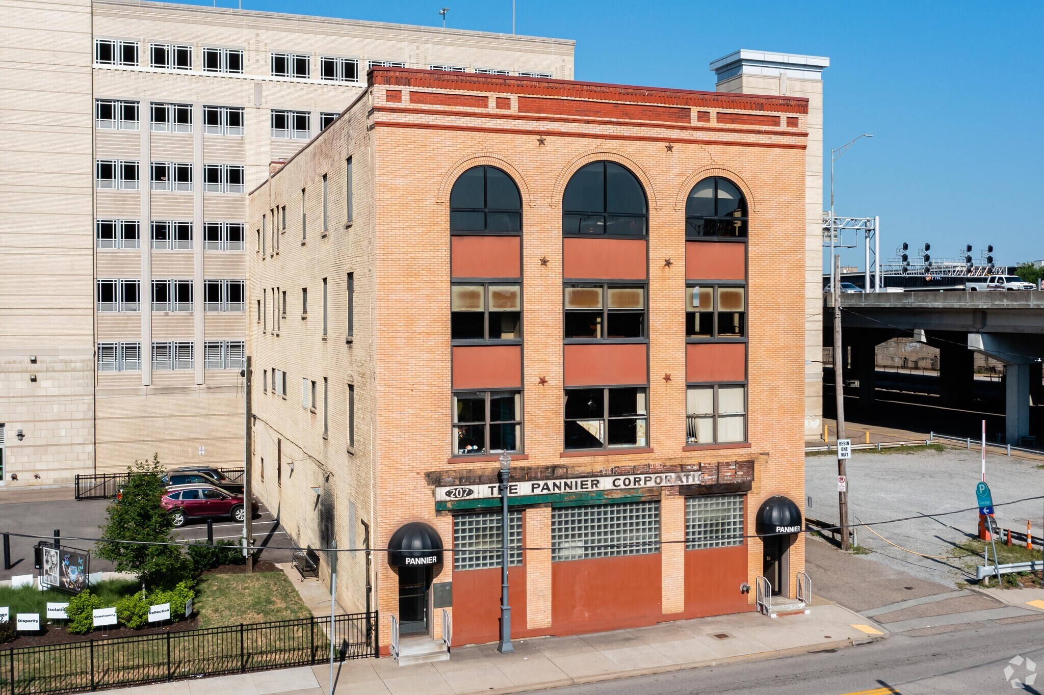 207-209 Sandusky St, Pittsburgh, PA à louer Photo de l’immeuble– Image 1 sur 13