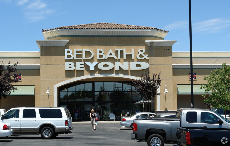 5000 Stockdale Hwy, Bakersfield, CA à vendre - Photo principale – Image 1 sur 6