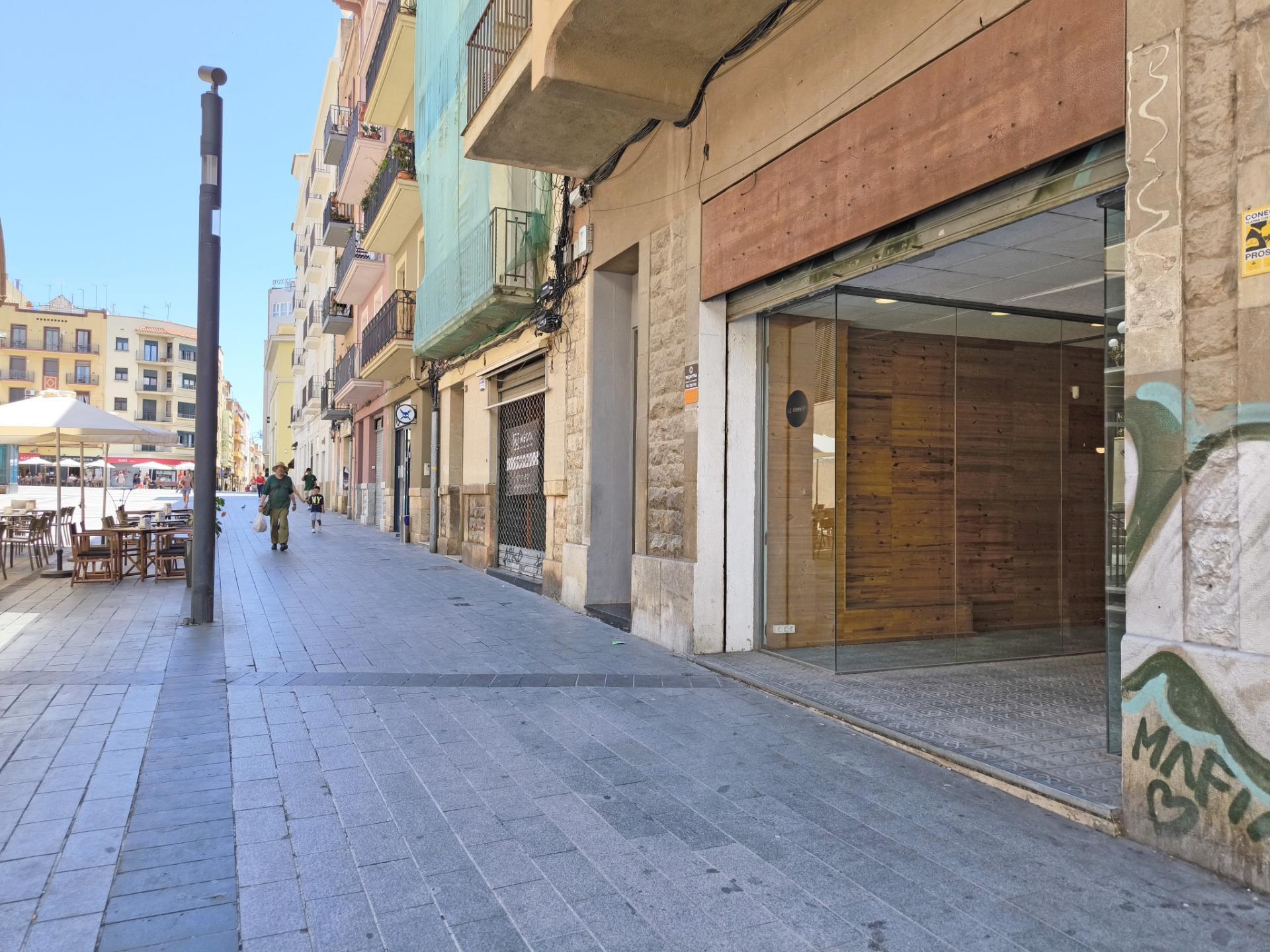 Local commercial dans Tarragona, Tarragona à louer Photo intérieure– Image 1 sur 24