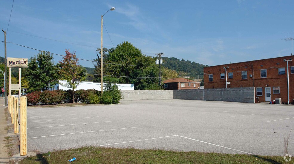3500 Noyes Ave, Charleston, WV à vendre - Photo de l’immeuble – Image 1 sur 10