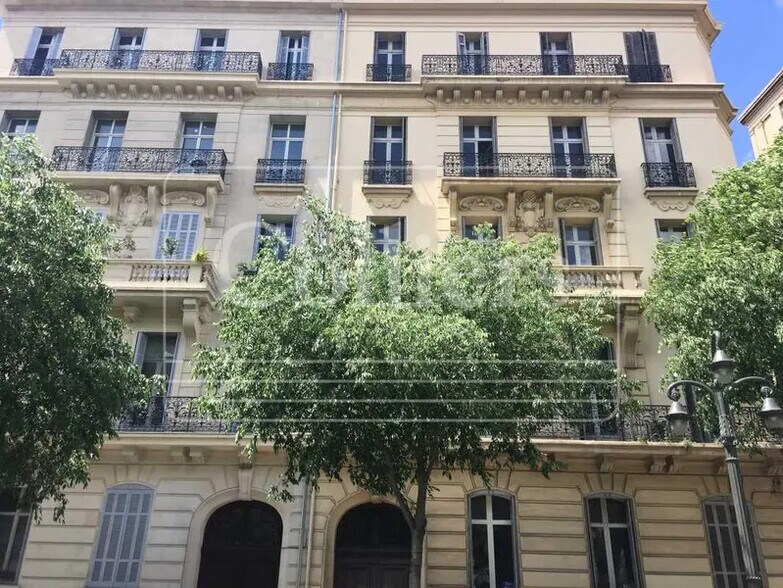 Boulevard D'Athenes, Marseille à louer - Photo de l’immeuble – Image 2 sur 12
