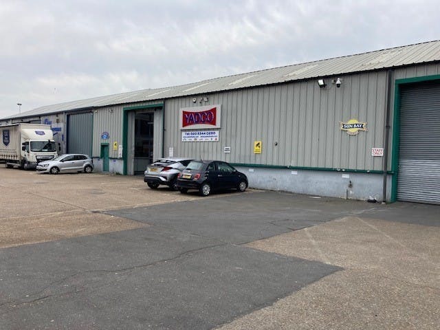 Stockingswater Ln, Enfield à vendre - Photo de l’immeuble – Image 2 sur 12