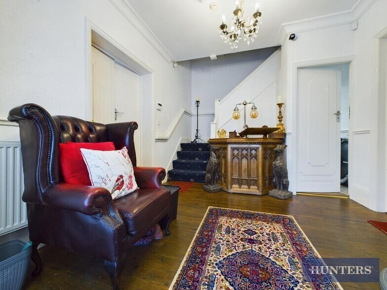 3 Burniston Rd, Scarborough à vendre - Photo de l’immeuble – Image 3 sur 35