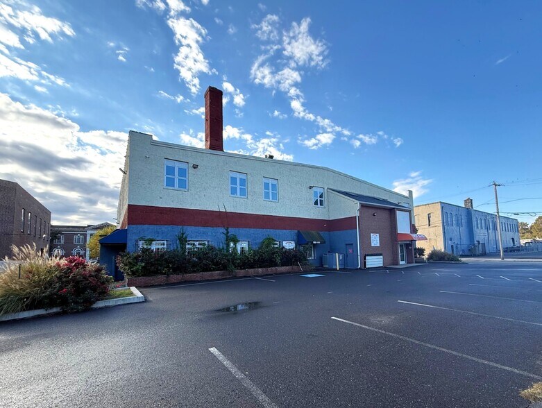 801-811 Sproul St, Chester, PA à vendre - Photo de l’immeuble – Image 2 sur 8