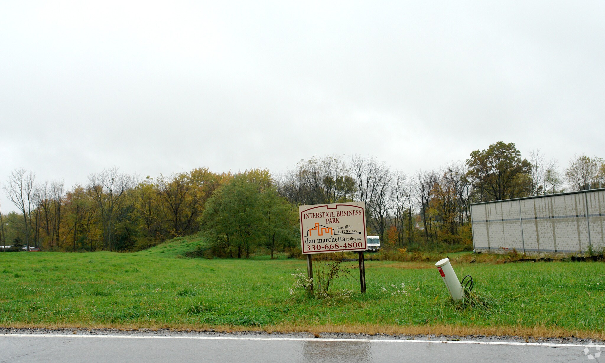 Fortuna Dr, Akron, OH à vendre Photo principale– Image 1 sur 3